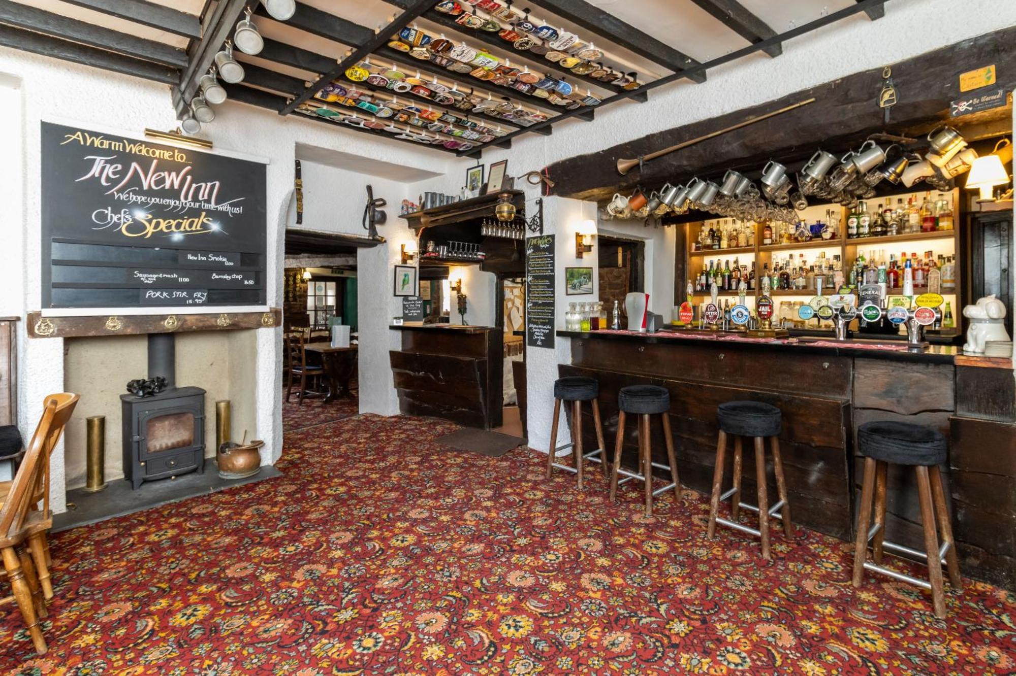 New Inn Crediton Bagian luar foto